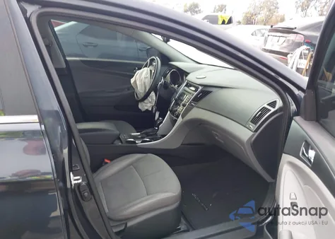 2013 Hyundai Sonata Se 2.0T z USA, uszkodzony, nr VIN 5NPEC4AB6DH731917